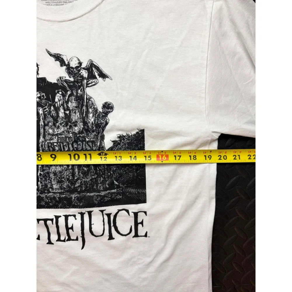 Beetlejuice Graphic Long Sleeve T-Shirt Mens Medium White Tombstone Movie Tee